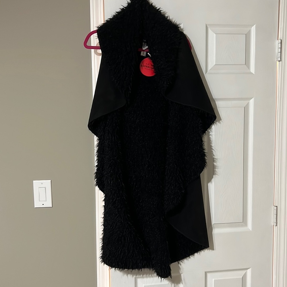 Black reversible shawl
